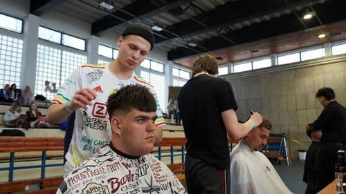 A férfifodrászat, különösen a barber kultúra, egyre nagyobb teret hódít. 