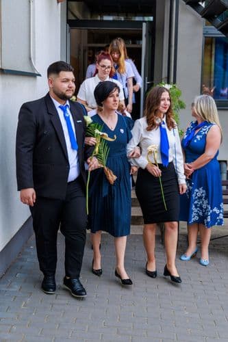 Jegyes- Molnár Krisztina és ballagó diákjai