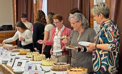 Az esemény így nemcsak egy látványos gasztronómiai bemutató volt, hanem inspiráló példa arra is, hogyan lehet tanulással új utakat nyitni az életben.