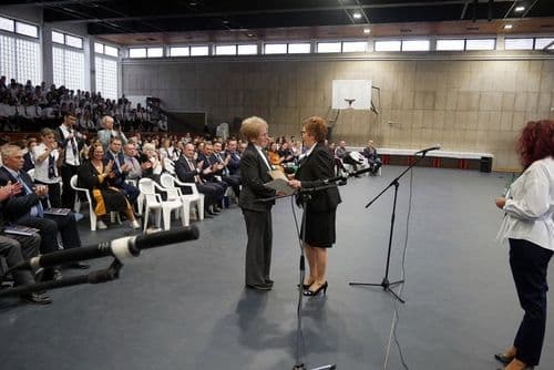 Ezt a szolgálatot köszönte meg az intézmény vezetése azoknak a kollégáknak, akik sokat tettek a szakemberképzésért.