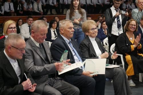 Ezt a szolgálatot köszönte meg az intézmény vezetése azoknak a kollégáknak, akik sokat tettek a szakemberképzésért.