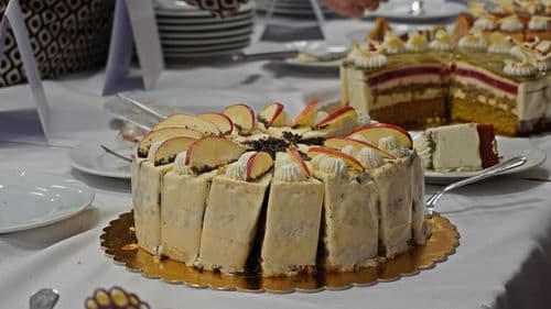 Szabolcsi almás máktorta