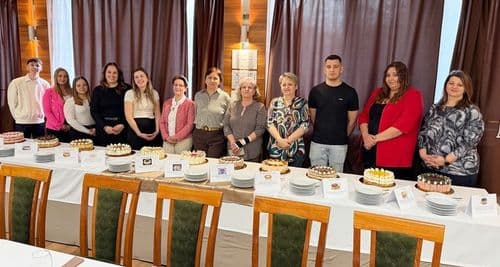 A Vári felnőtt cukrász tanulói.