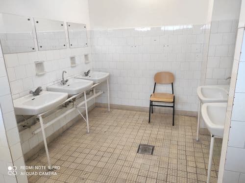 Vári Technikumban 50 millió forintból teljes kollégiumi szint újul meg.