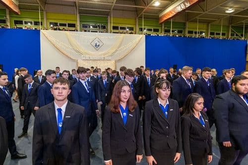 Ezután következett a Vári-eskü.