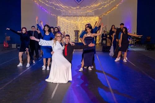 Az osztályok, csoportok mindegyike saját egyéniségét és csapatmunkáját mutatta meg.