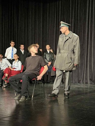 A Kiskunhalasi Szakképzési Centrum intézményeiben méltóan emlékeztek meg a diákok az 1956-os forradalomról.