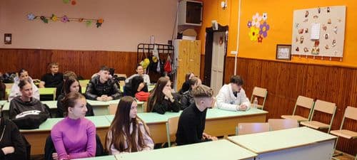 A Közgében 5-én négy osztály számára tartottak interaktív foglalkozásokat a témahét önkéntesei.