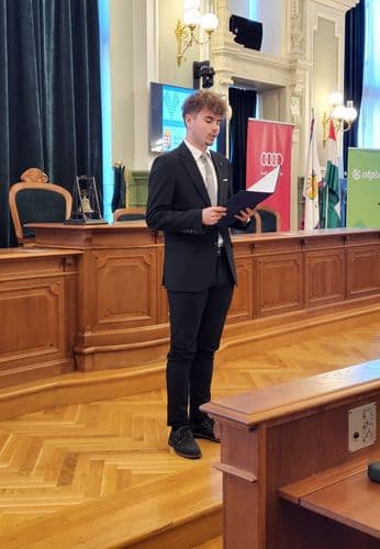 Schöffer Noel a megyei fordulón kategóriájában első helyezést ért el.